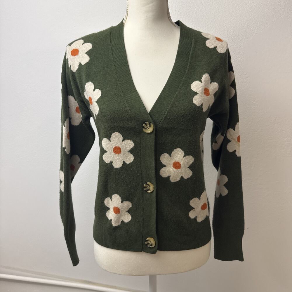 Willow & wind Sz M Button Up Green Daisy Flower Cardigan Sweater